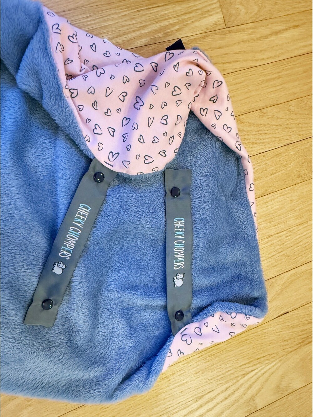 Cheeky Chompers Attachable Travel Baby Blanket Pink Blue Stroller Fleece
